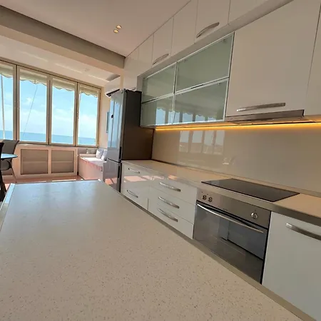 Trojan Sea View Apartmán *