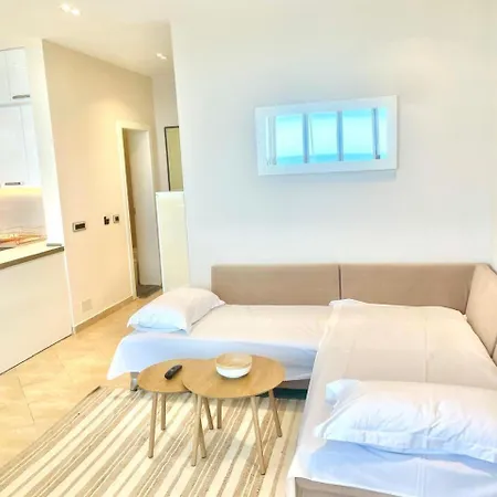 Trojan Sea View Apartmán Durrës