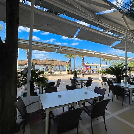 Trojan Sea View Apartmán