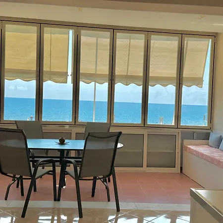 Trojan Sea View