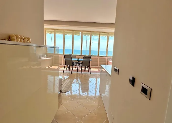 Trojan Sea View *