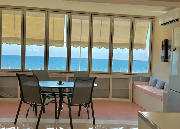 Trojan Sea View